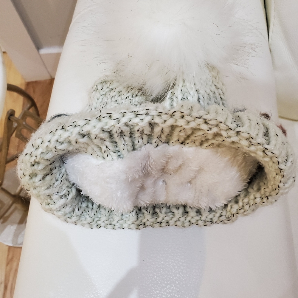 Hat - Picture 3 of 3